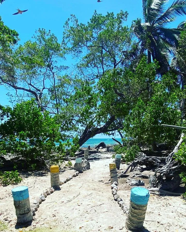 Мини-отель Отель Islander House On Rocky Cay Beach Сан-Андрес